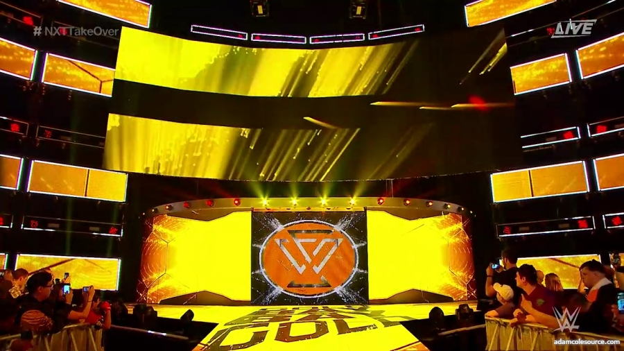 WWE_NXT_TakeOver_Toronto_2019_720p_WEB_h264-HEEL_mp41295.jpg