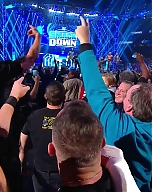 WWE_Friday_Night_SmackDown_2019_11_15_720p_HDTV_x264-NWCHD_mp40635.jpg