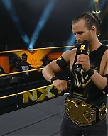 WWE_NXT_2020_06_17_720p_HDTV_x264-NWCHD_mp41410.jpg